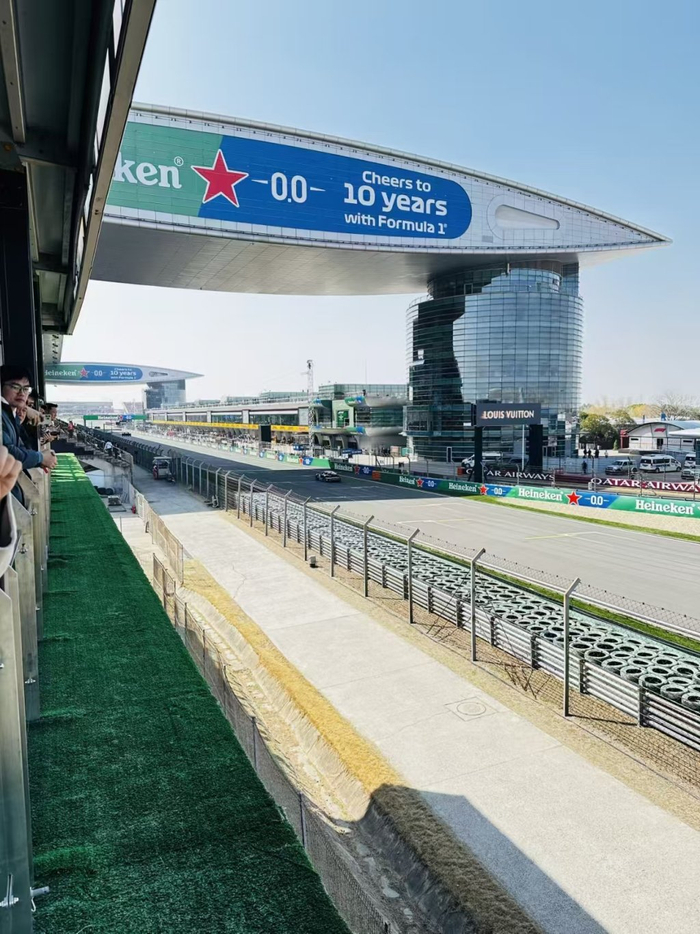 体育赛事-探营上赛道围场，这些精彩不容错过|F1|上海国际赛车场|F1中国大奖赛|车迷|赛事_新浪体育_新浪新闻